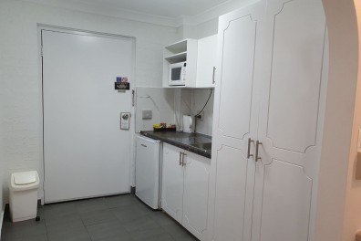 Accessible Twin Kitchenette